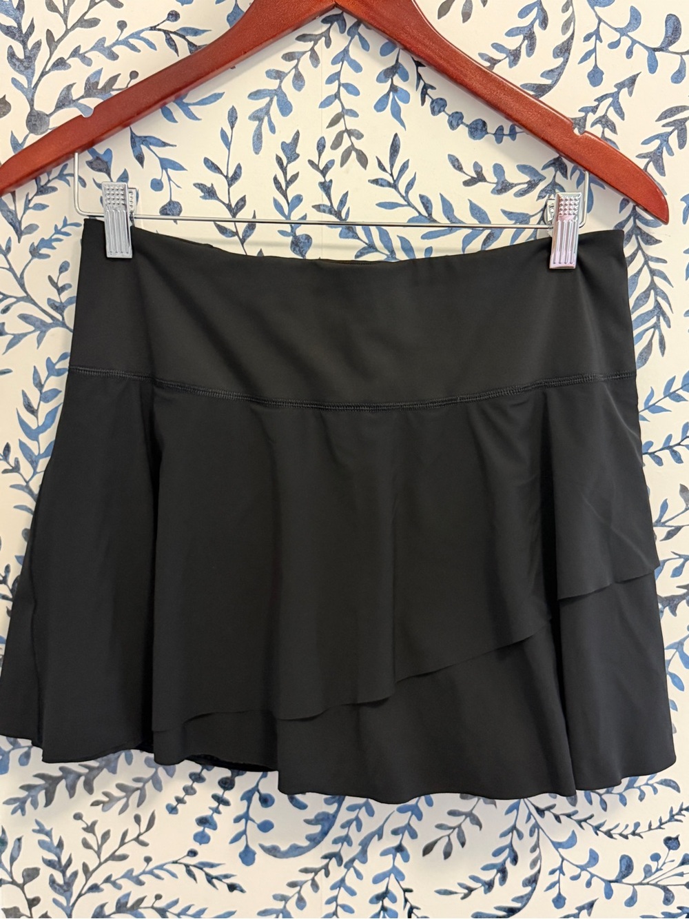 Athleta ace ruffle skort 14” - black